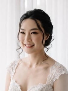 2-2-Natural-wedding-makeup-for-Asian-skin-tones-with-a-focus-on-a-flawless-translucent-base