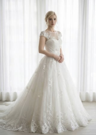 005-Dramatic-A-Line_Illusion-High-Neck_Ruched-Bodice_Lace-Hem-asian-bridal-hire