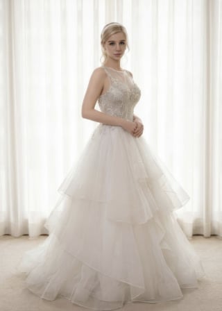 018-Dramatic-A-Line_Spaghetti-Strap_Tiered-Horsehair-Skirt-asian-bridal-hire