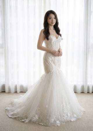 042-Mermaid_Strapless-Sweetheart_Exposed-Corset_Large-Floral-Lace-asian-bridal-hire