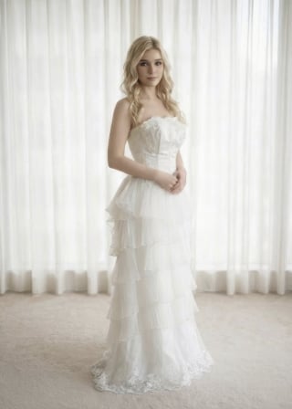 068-Sheath_Strapless_Lace-Bodice_Tiered-Pleated-Skirt-asian-bridal-hire