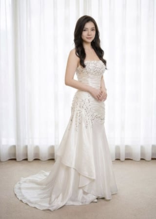 098-Mermaid_Strapless_Asymmetrical-Drape_Side-Beading-asian-bridal-hire