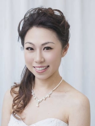 1-2-Radiant-Asian-bridal-makeup-look-featuring-glowing-dewy-skin-finish