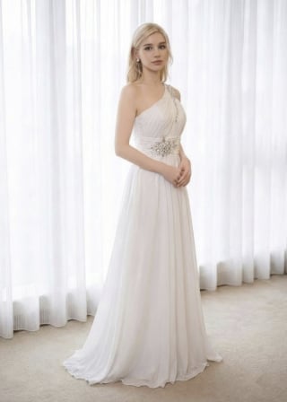 104-Slim-A-Line_Illusion-Neckline_Cap-Sleeve_Lace-Bodice_Chiffon-Skirt-asian-bridal-hire